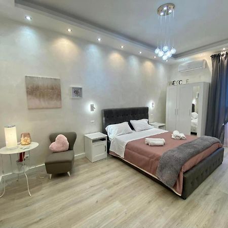 Apartment Close To The Coloseum, 2 Minutes Walk From Metro A Экстерьер фото