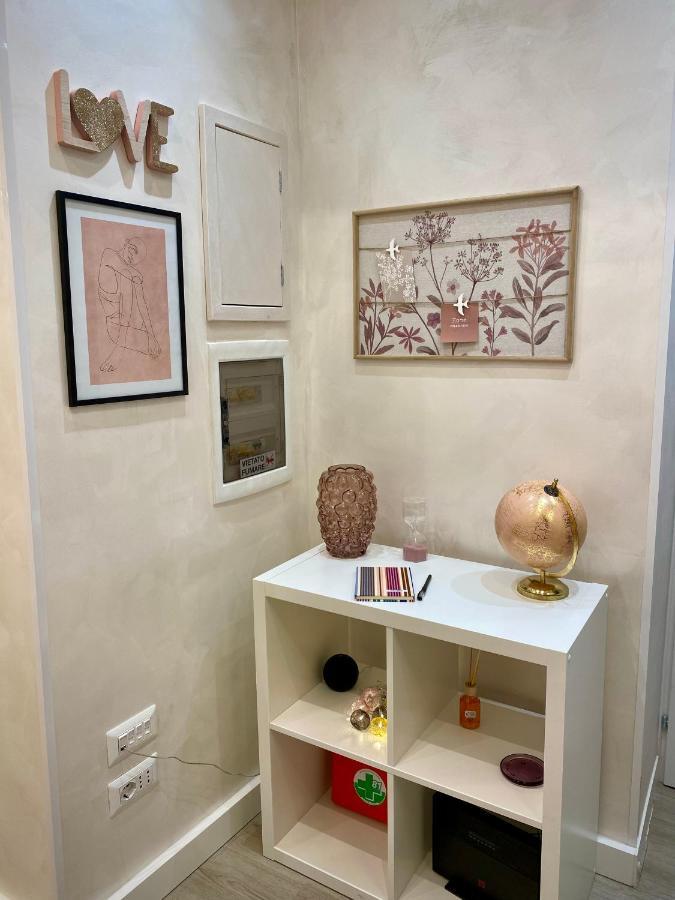 Apartment Close To The Coloseum, 2 Minutes Walk From Metro A Экстерьер фото
