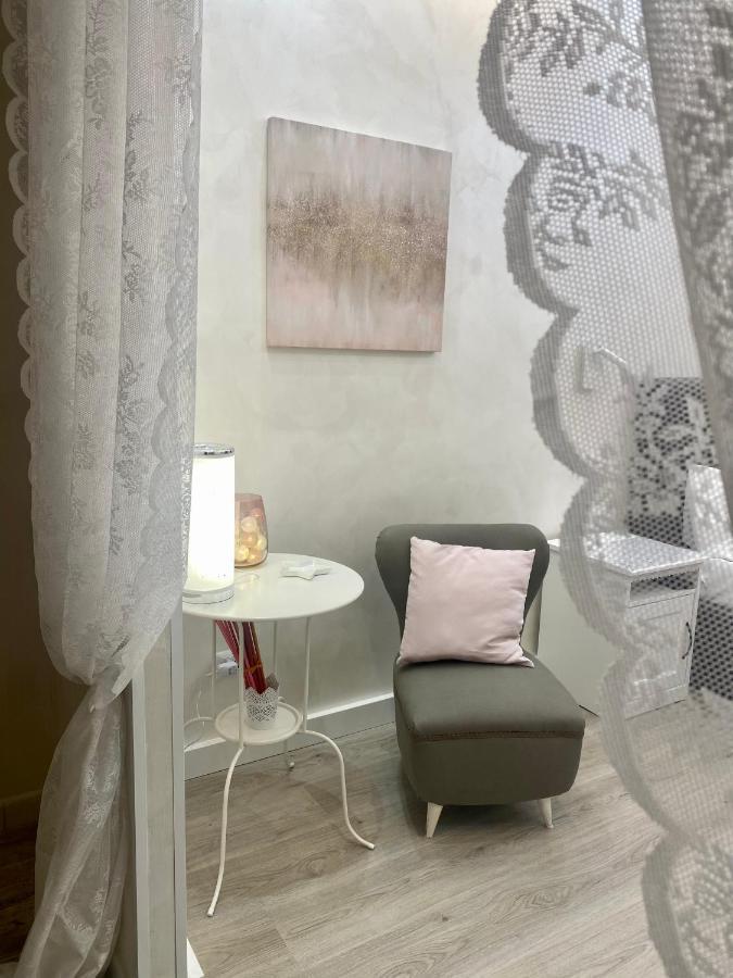 Apartment Close To The Coloseum, 2 Minutes Walk From Metro A Экстерьер фото