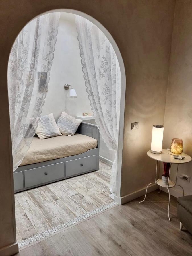 Apartment Close To The Coloseum, 2 Minutes Walk From Metro A Экстерьер фото